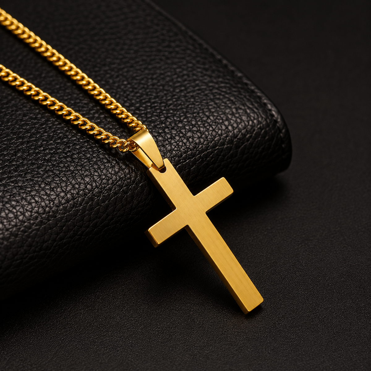 Collier croix bicolore en acier inoxydable – détail 3