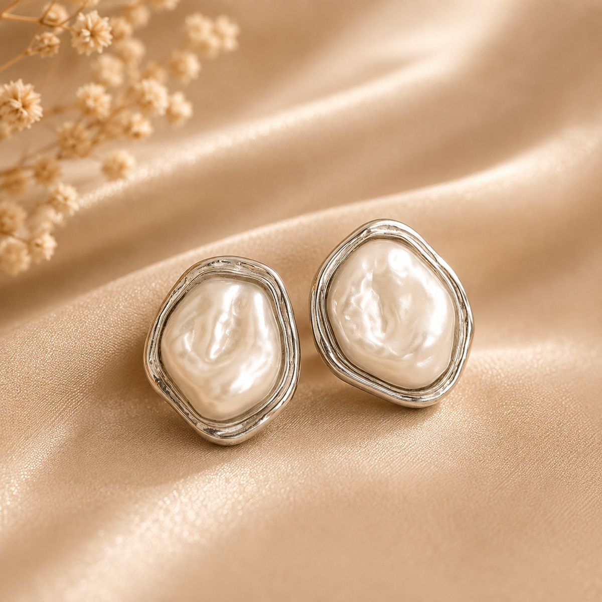 Boucles d'oreilles baroques en perles d’eau – détail 2