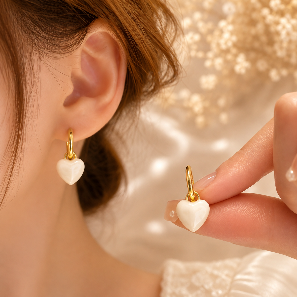 Boucles d’oreilles créoles cœur rouge – détail 4