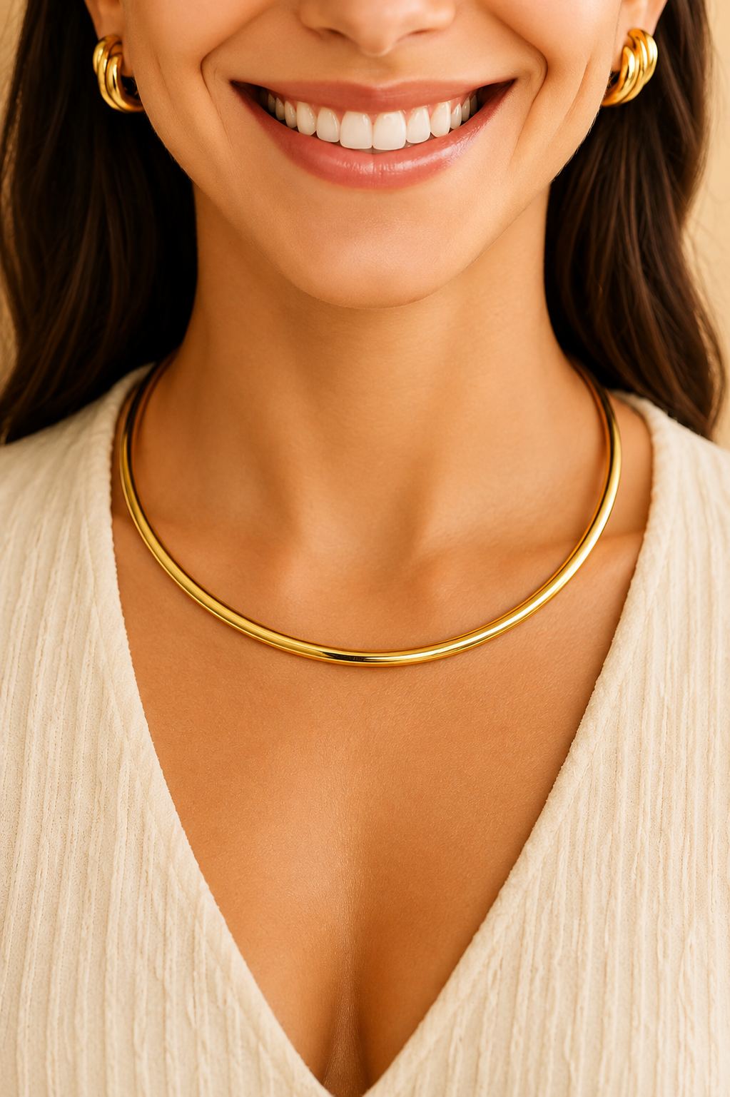 Collier torque rigide doré – détail 4