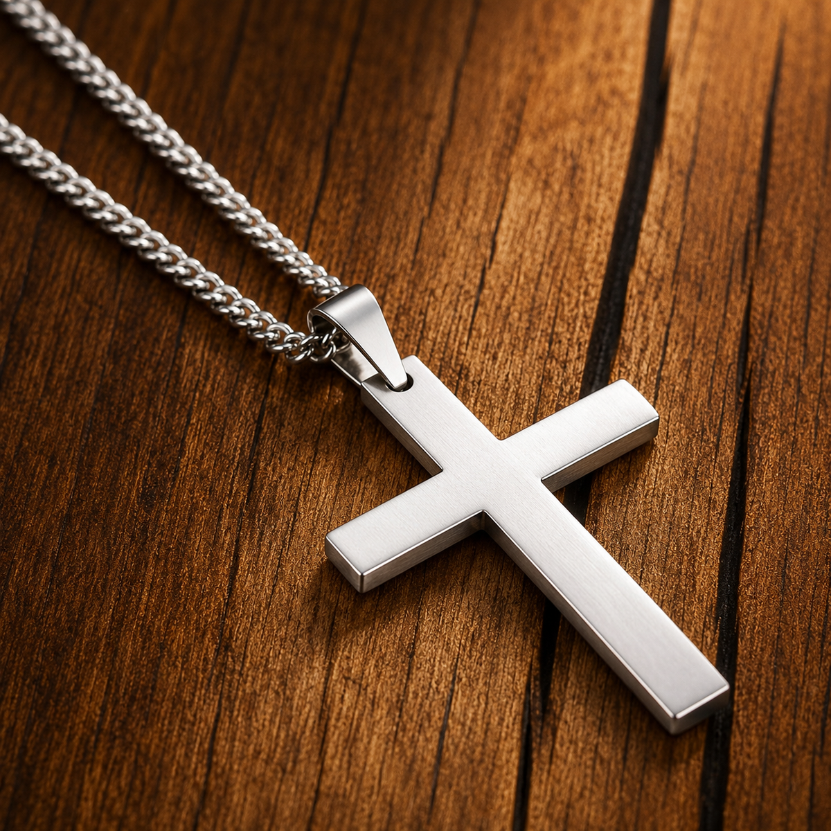 Collier croix bicolore en acier inoxydable – détail 2