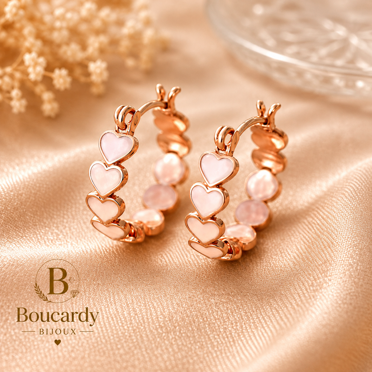 Boucles d’oreilles créoles cœurs rose gold – détail 3