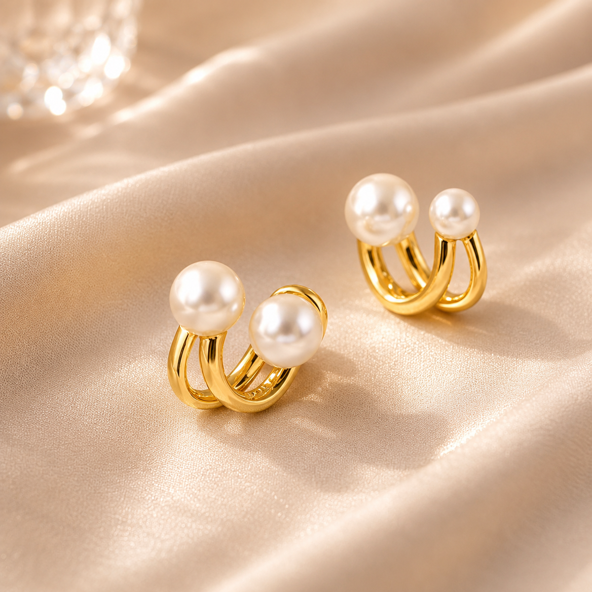 Boucles d’oreilles perles double dorées – détail 5