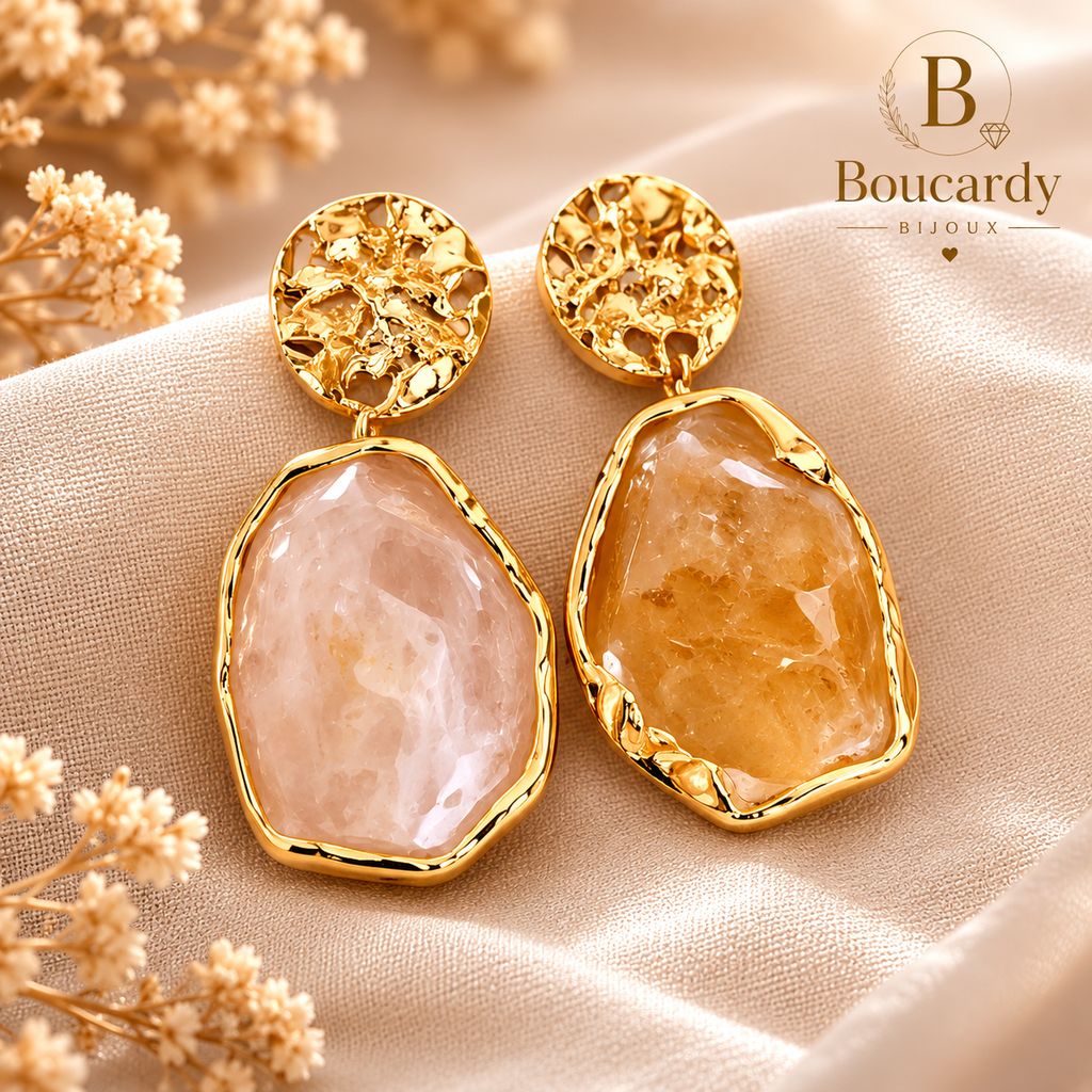 Boucles d’oreilles dorées pendantes pierre – détail 6