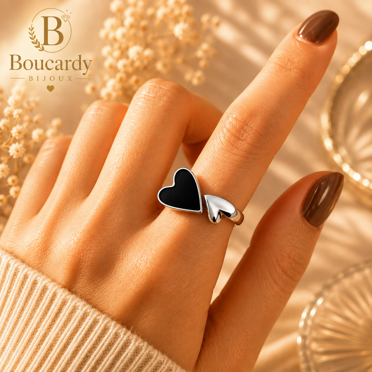 Bague cœur noir ajustable en acier inoxydable – vue principale